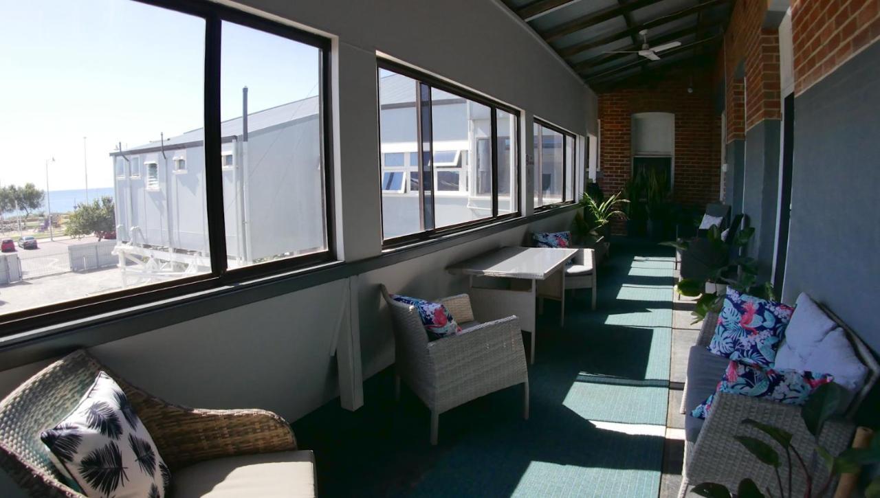 Geraldton Backpackers Hostel Buitenkant foto