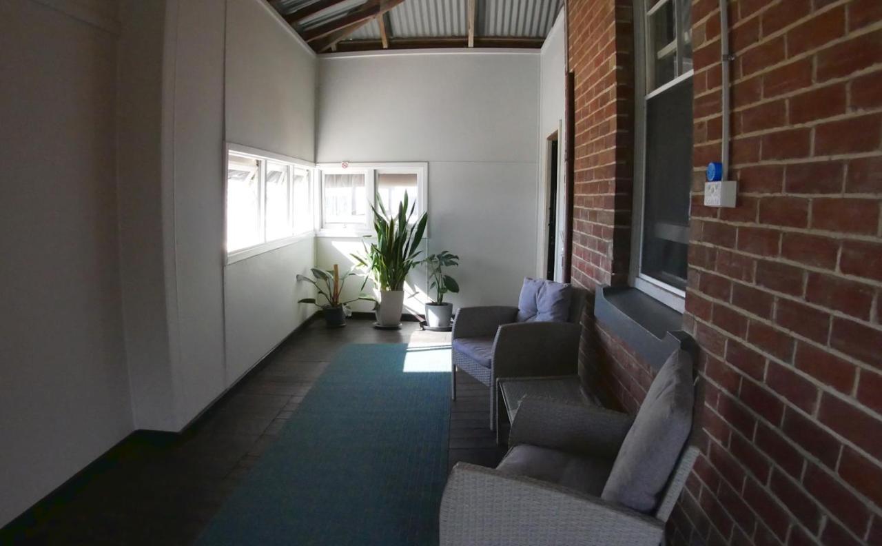 Geraldton Backpackers Hostel Buitenkant foto