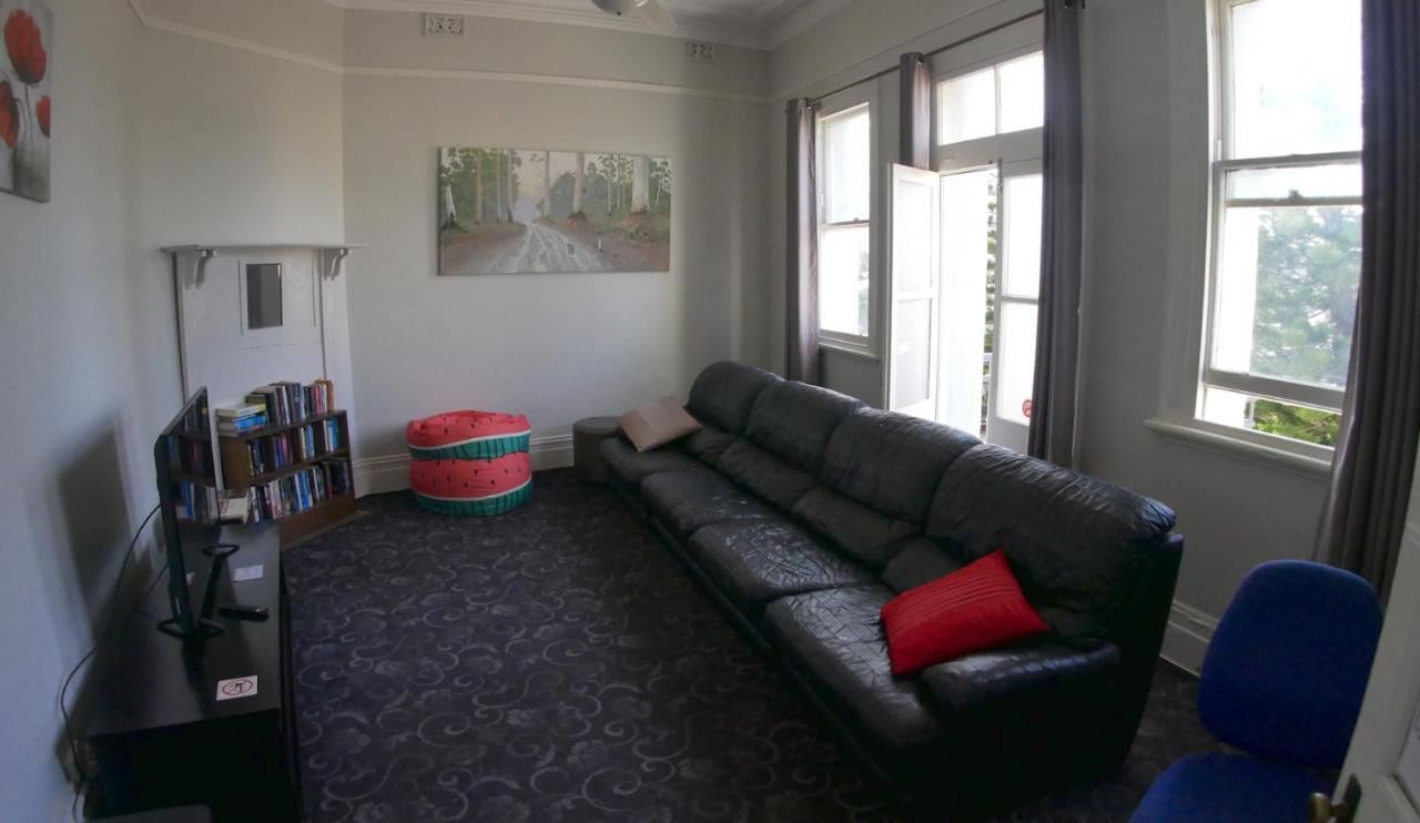 Geraldton Backpackers Hostel Buitenkant foto