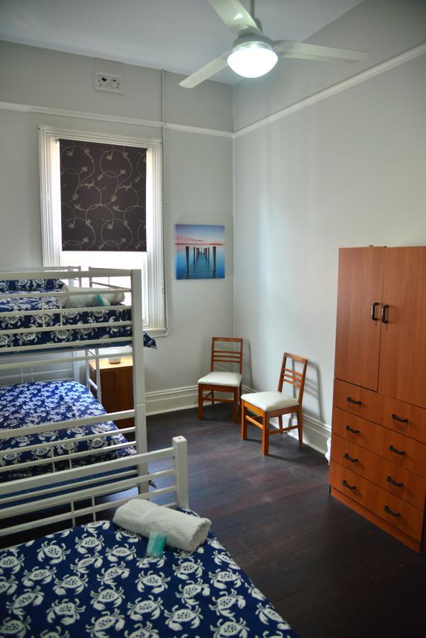 Geraldton Backpackers Hostel Buitenkant foto