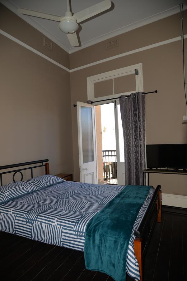 Geraldton Backpackers Hostel Buitenkant foto