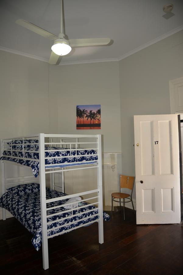 Geraldton Backpackers Hostel Buitenkant foto