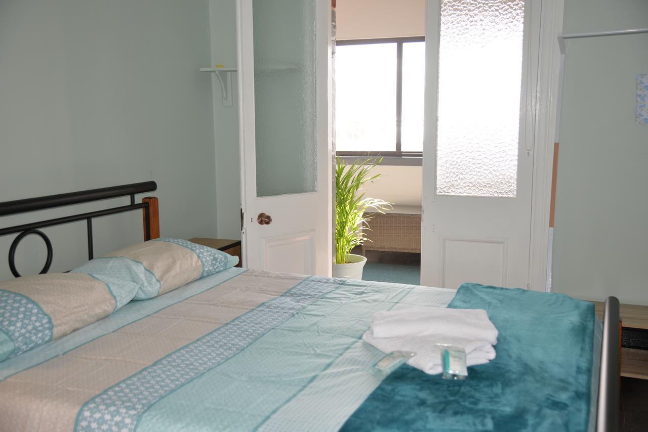 Geraldton Backpackers Hostel Buitenkant foto