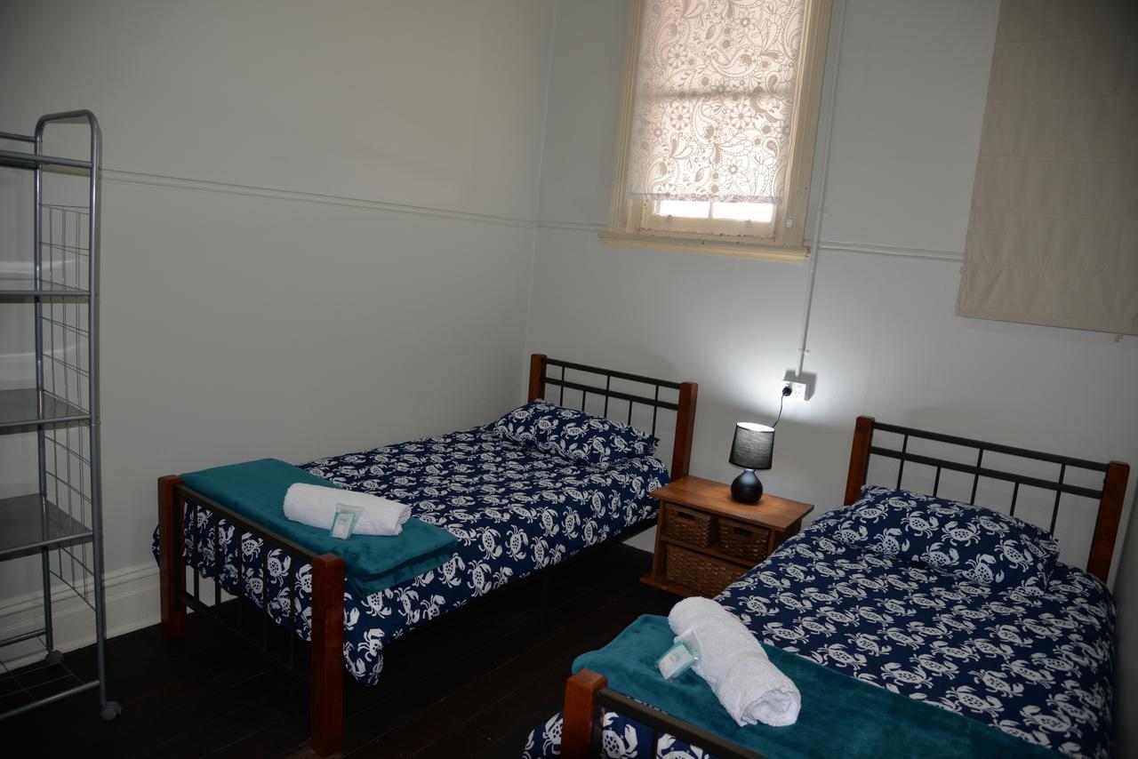 Geraldton Backpackers Hostel Buitenkant foto