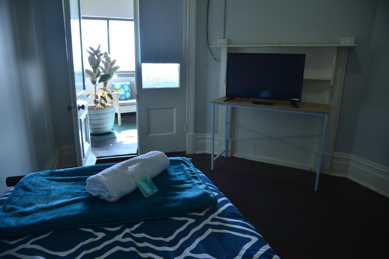 Geraldton Backpackers Hostel Buitenkant foto