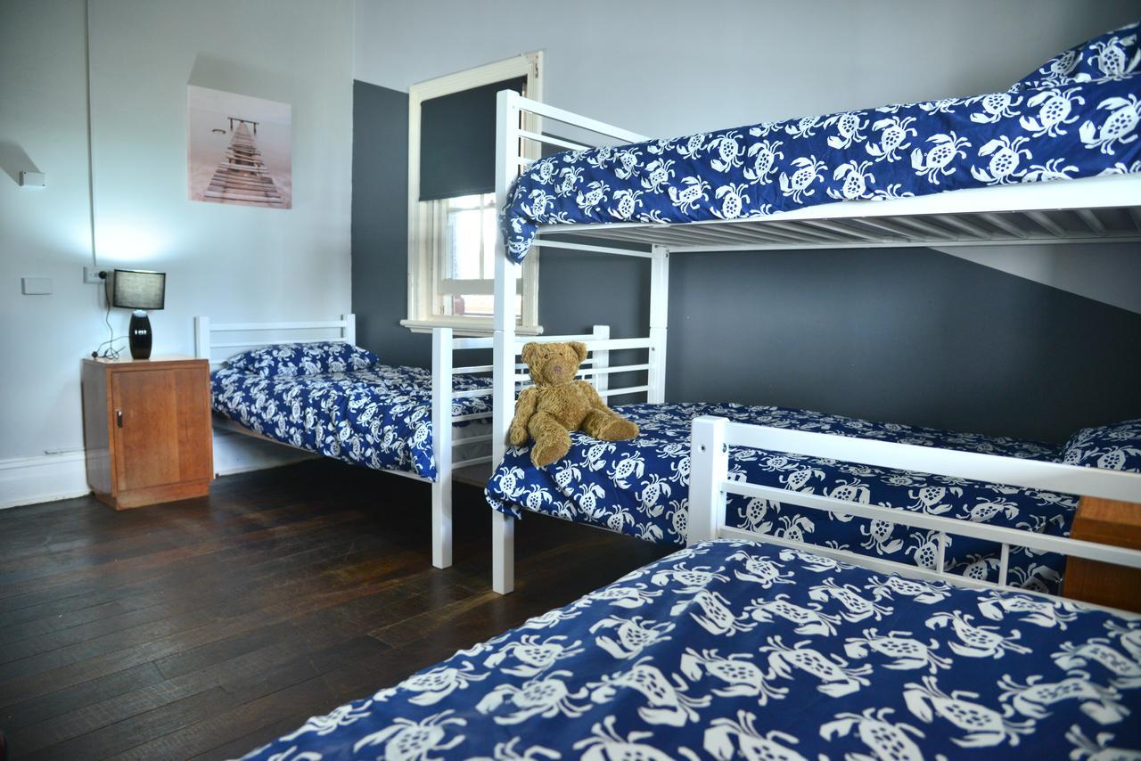 Geraldton Backpackers Hostel Buitenkant foto