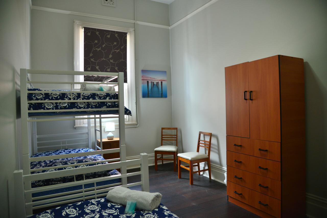 Geraldton Backpackers Hostel Buitenkant foto