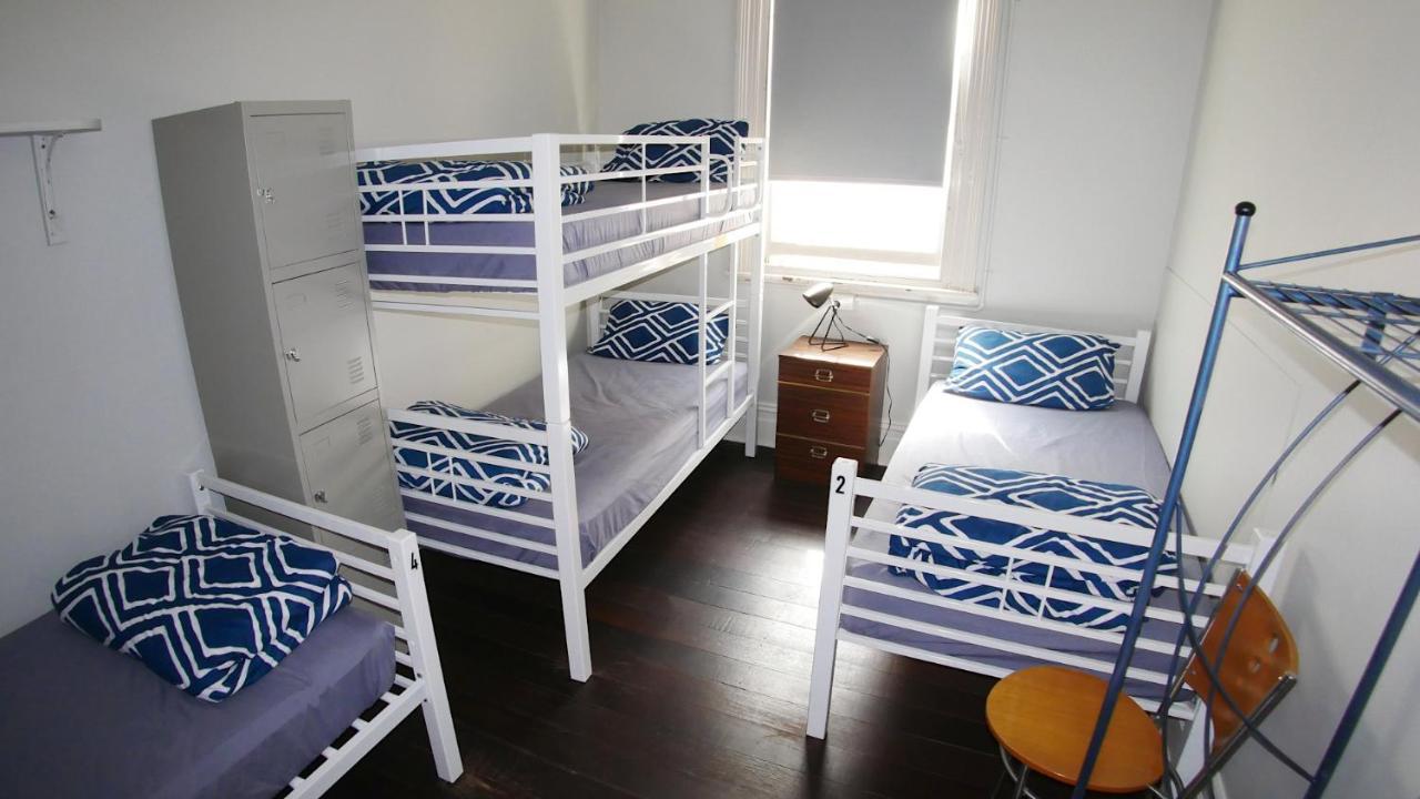 Geraldton Backpackers Hostel Buitenkant foto