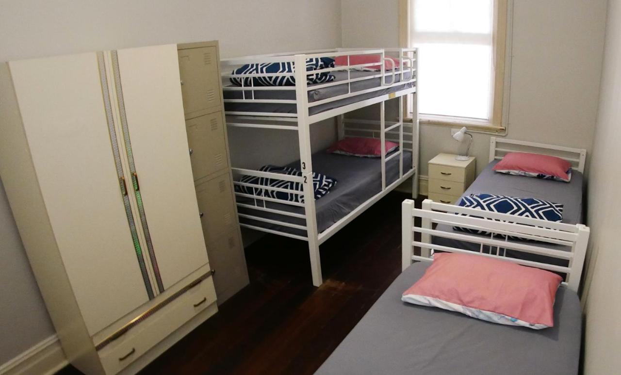 Geraldton Backpackers Hostel Buitenkant foto