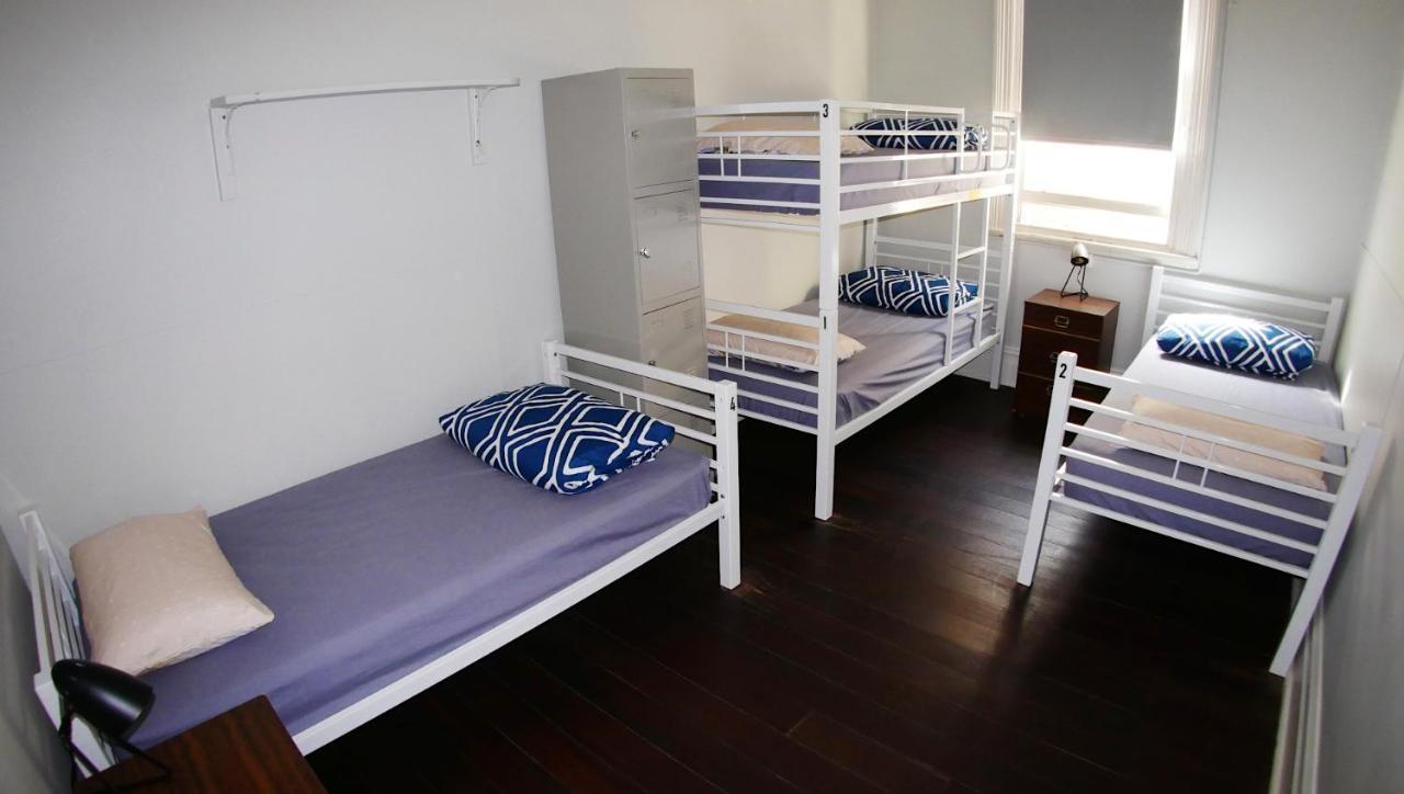 Geraldton Backpackers Hostel Buitenkant foto